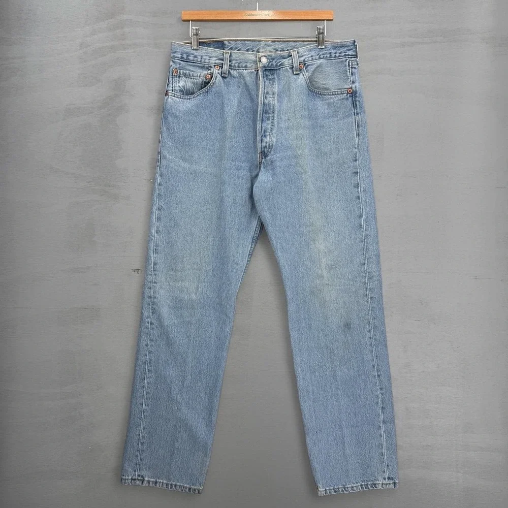 Vintage Levi's 501 XX Jeans Light Wash Vintage Made in USA Faded 34 x 32